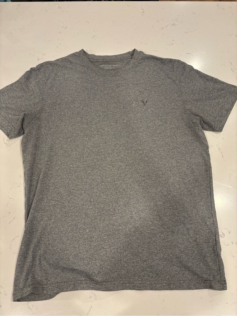 American Eagle Outfitters Super Soft Gray Heather Short Sleeve Crew Tee size M